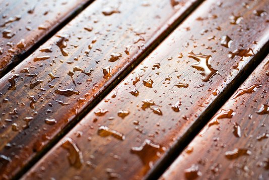 garten-einrichten-wohnen-terrasse-treppe-holz-holztreppe Treppen nass